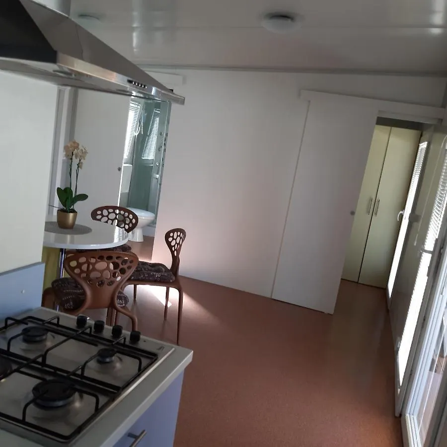 Prázdninový areál Hotel Grand Veles Camp Banjole