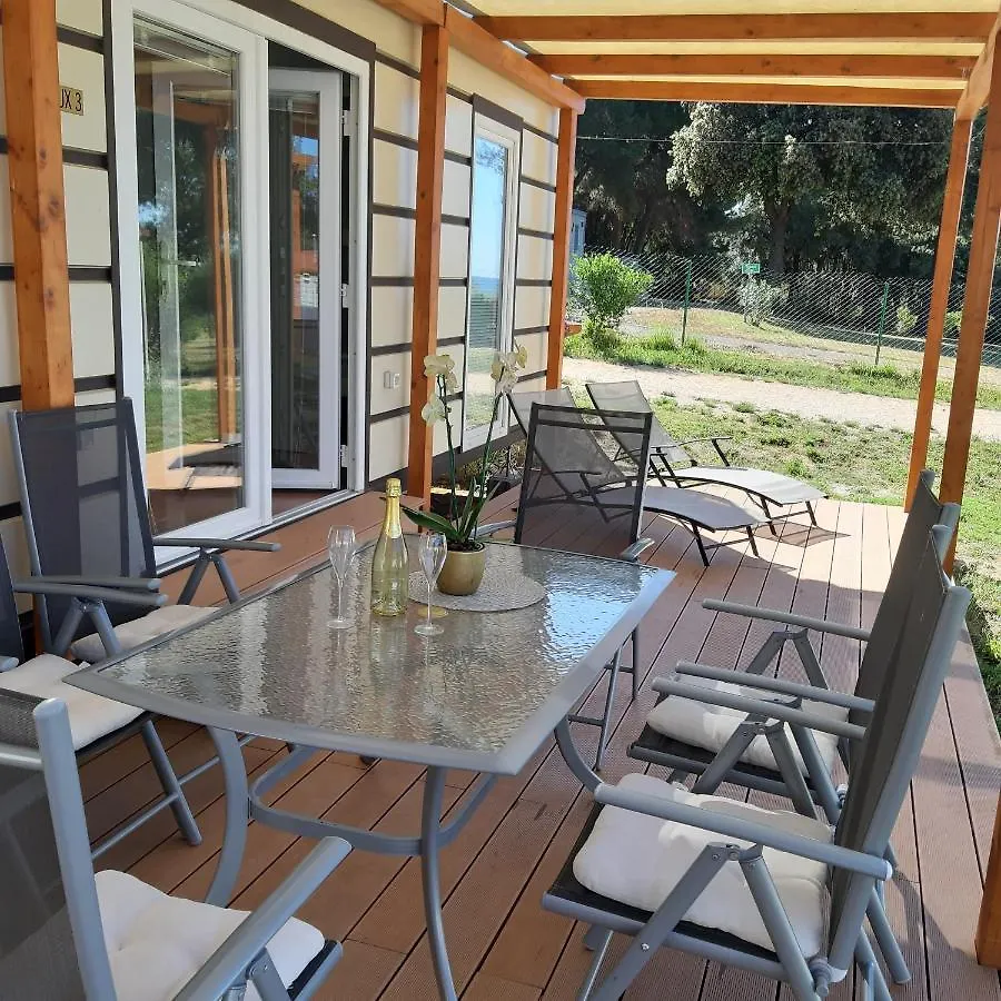 Hotel Grand Veles Camp Banjole
