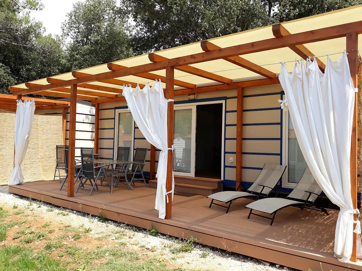 Hotel Grand Veles Camp Banjole